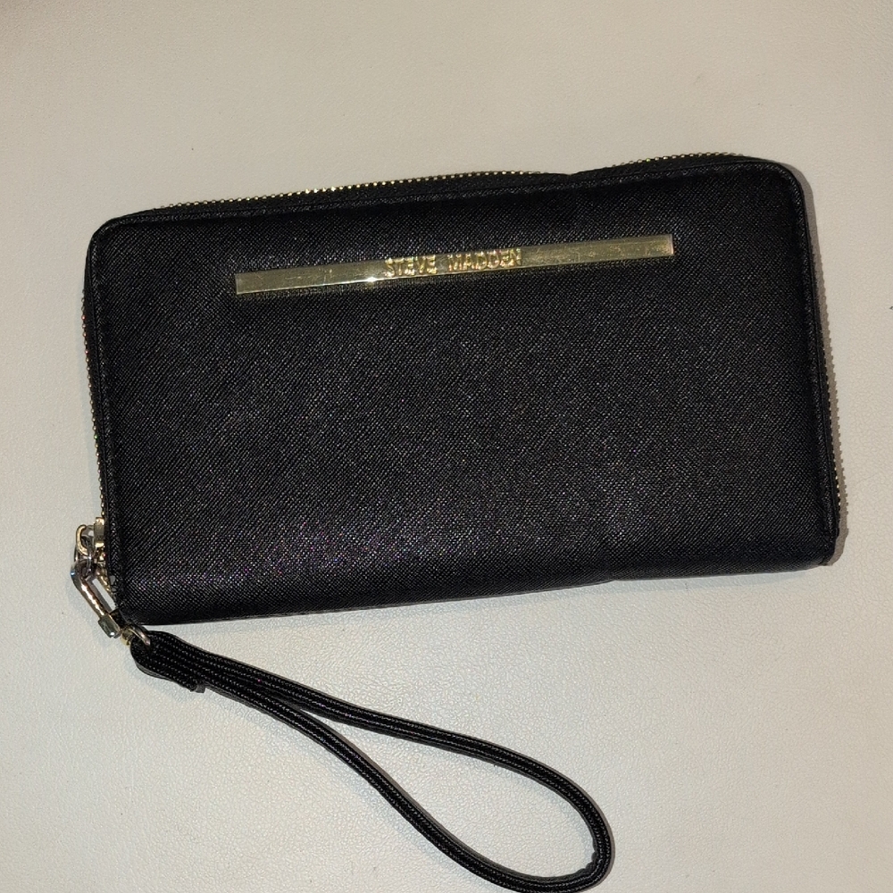 Steve Madden Black Zip-Around Wallet Wristlet
